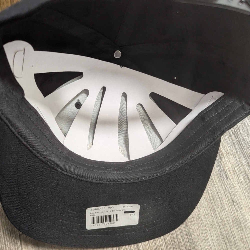 Fox Still In Snapback - Picture 7 of 9